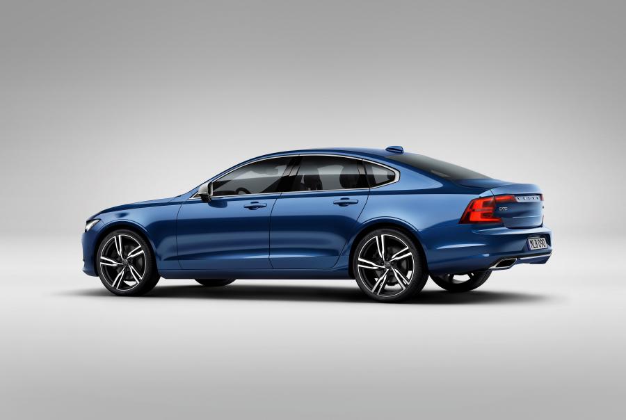 Volvo S90 T6 R-Design 2016 года  (фото 3 из 21)